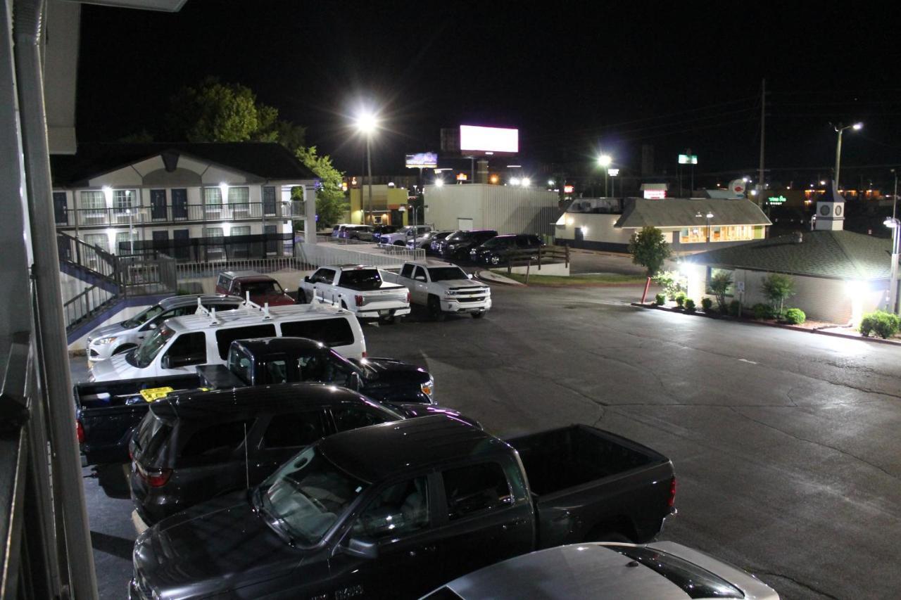 Americas Best Value Inn Tuscaloosa Zewnętrze zdjęcie